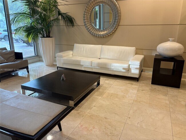 Photo - 19380 Collins Ave Unit 322