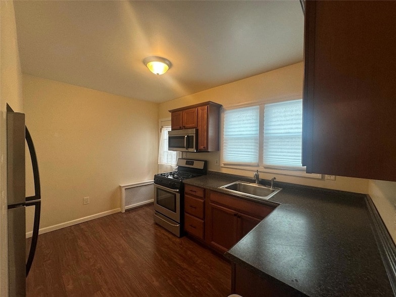 Photo - 455 E Chester St