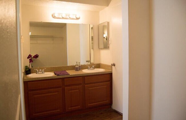 Photo - 1808 S Las Vegas Trail Unidad c2