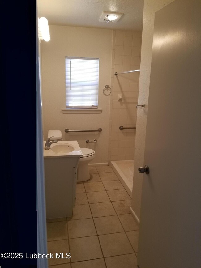 Photo - 1912 45th St