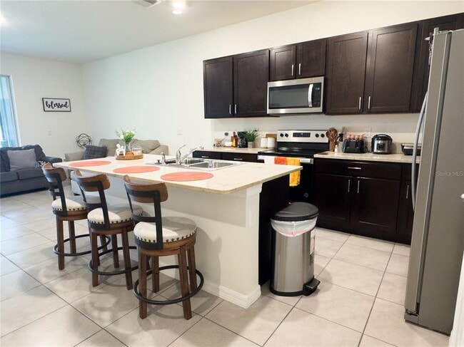 Photo - 2922 Boxwood Grove Row