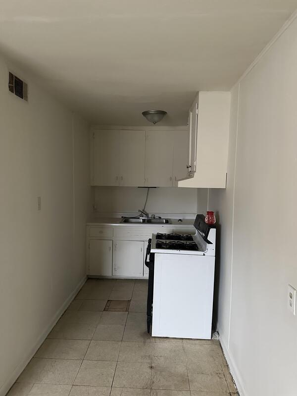 Photo - 808 S Oak St