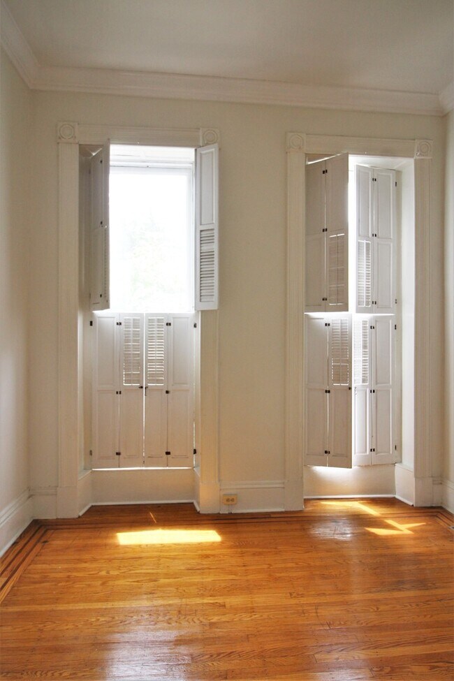 Photo - 1511 Bolton St Unidad #1