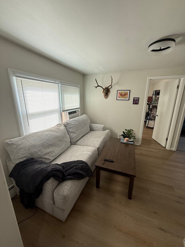 Photo - 1547 Main St Unidad 1547
