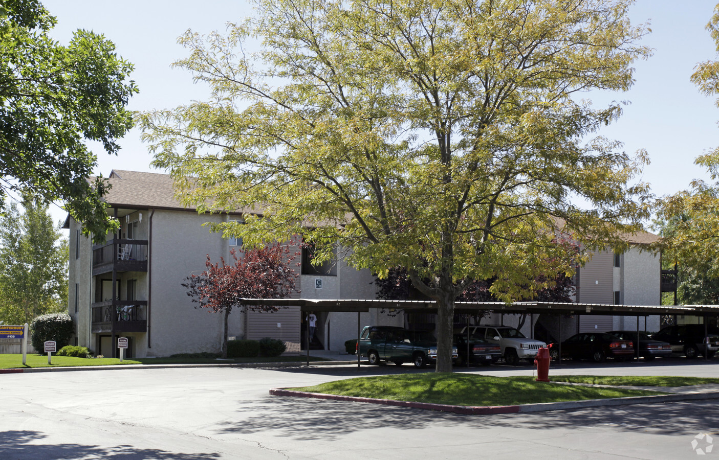 Canterbury - Canterbury Apartments