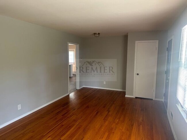 Photo - 6408 Blue Ridge Cutoff