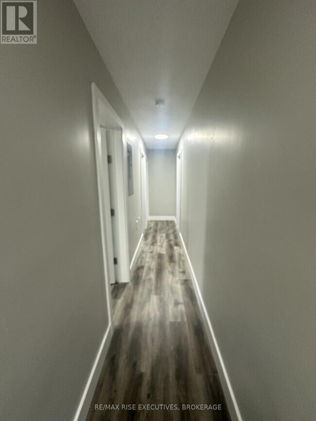 Photo - 565 Emma St Unité 3