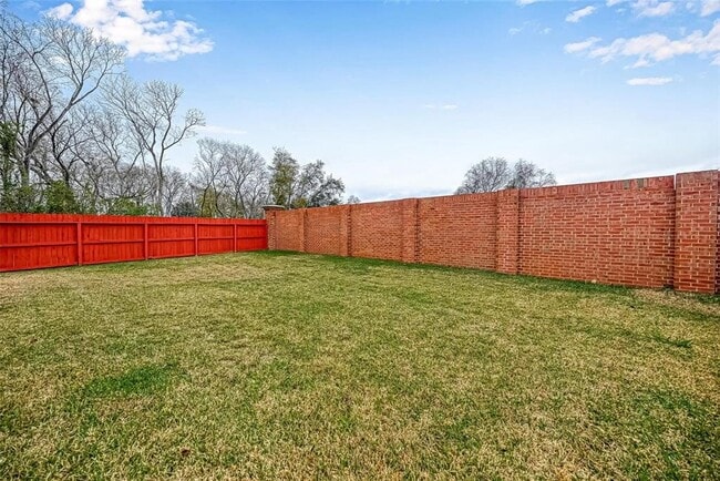 Photo - 10738 Bridgeport Path Ct