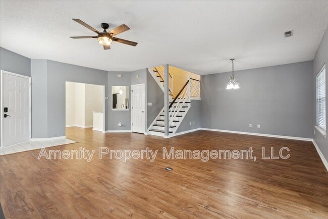 Photo - 1628 Willow Cv