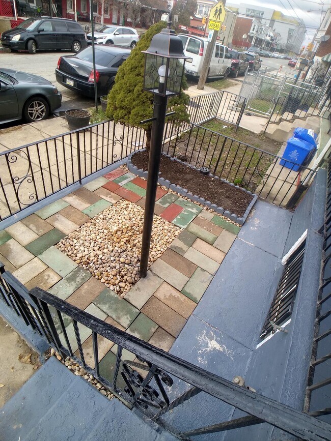 Photo - 45 N 59th St