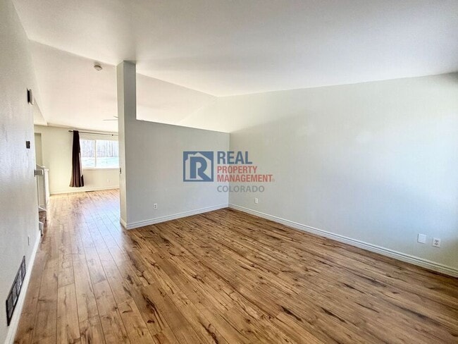 Photo - 4620 E Bennington Ave