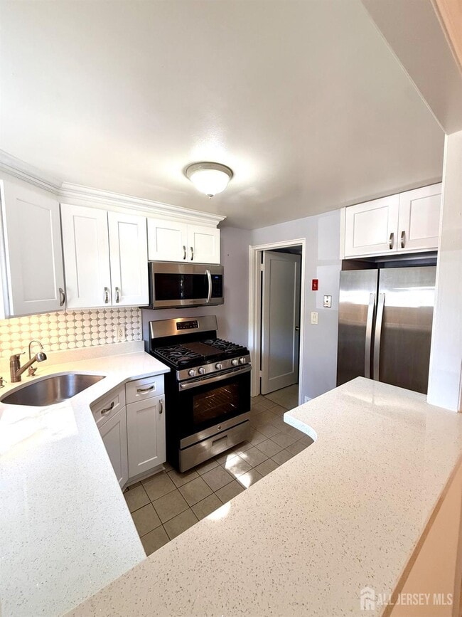 Photo - 265 Newman St