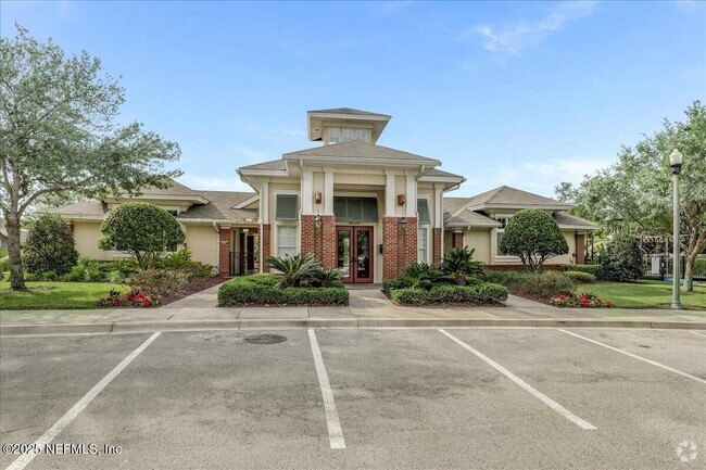 Building Photo - 900 Ironwood Dr Unit 917 Rental