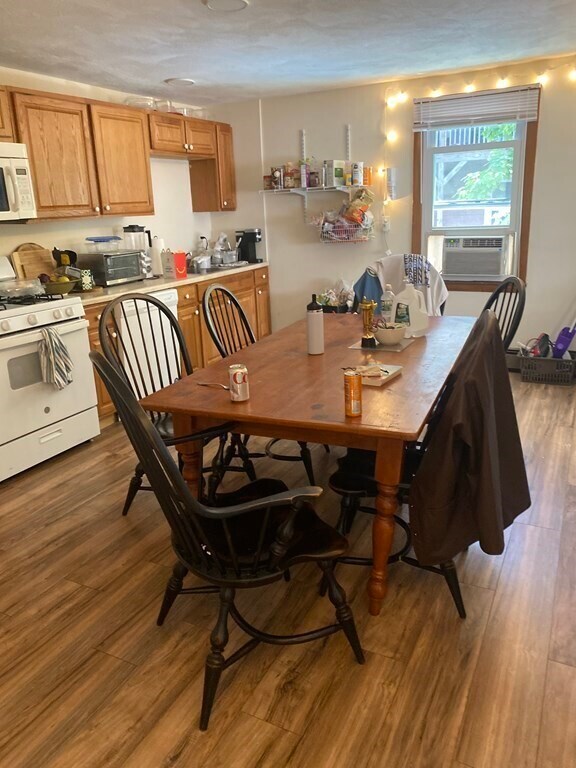 Photo - 163 College Ave