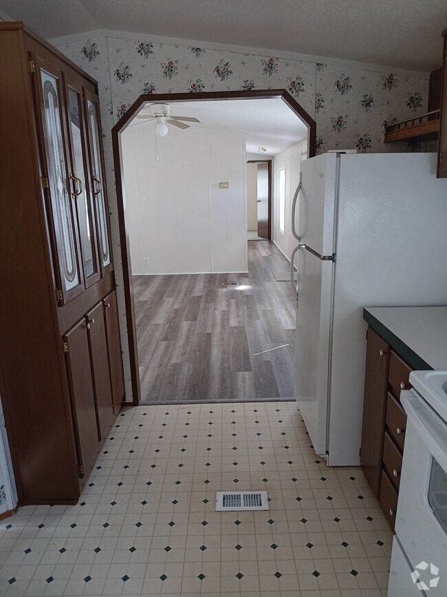 Building Photo - 918 Martin Dr Rental