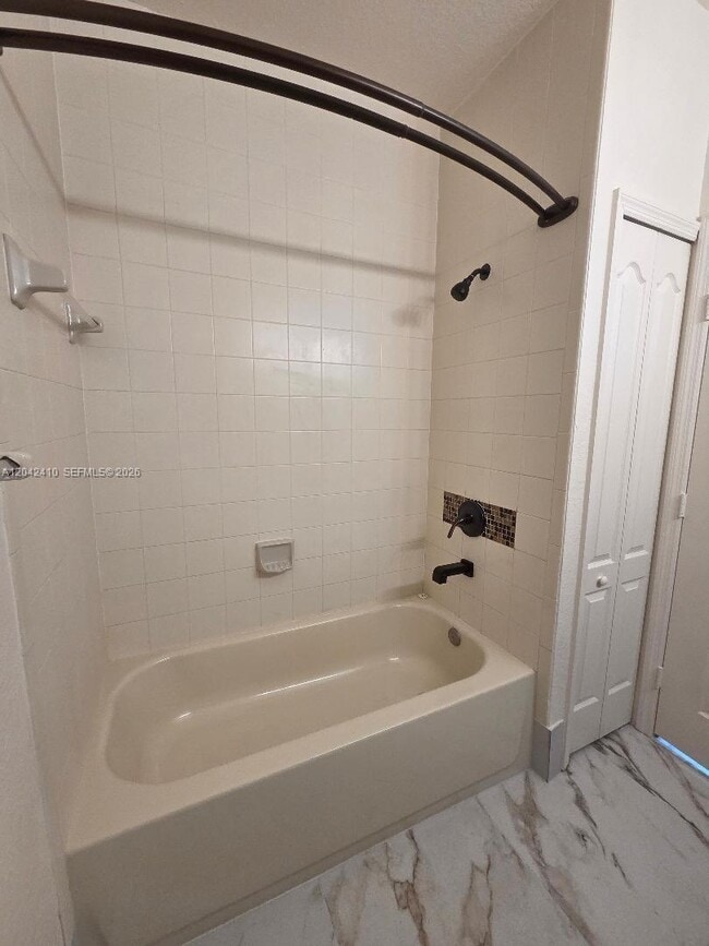 Photo - 1536 SE 25th St Unidad 207