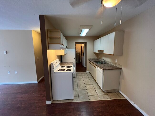 Photo - 3800-Street213 28a St