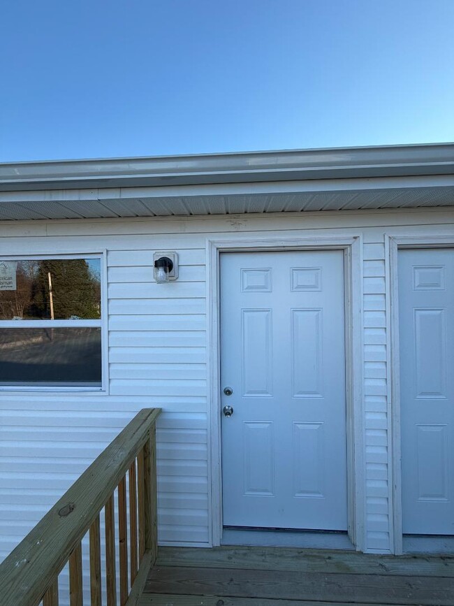 Photo - 214 Church St