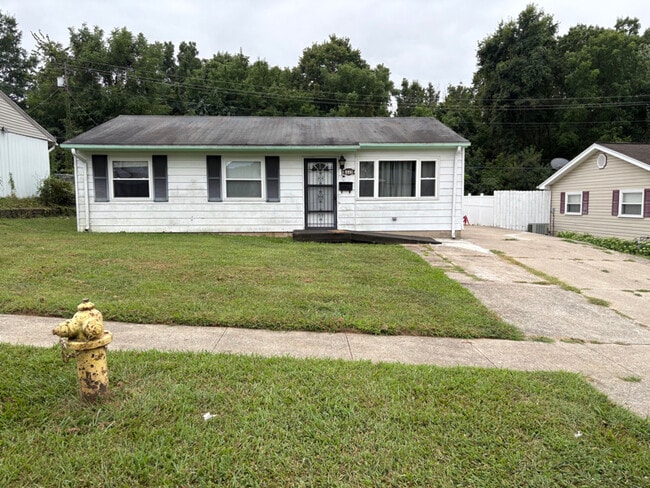 Building Photo - 1449 Wichita Dr S Rental
