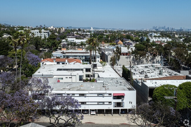 Photo - 1114 N Harper Ave