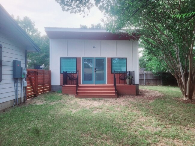 Building Photo - 3104 Leaf Cir Unit B Rental
