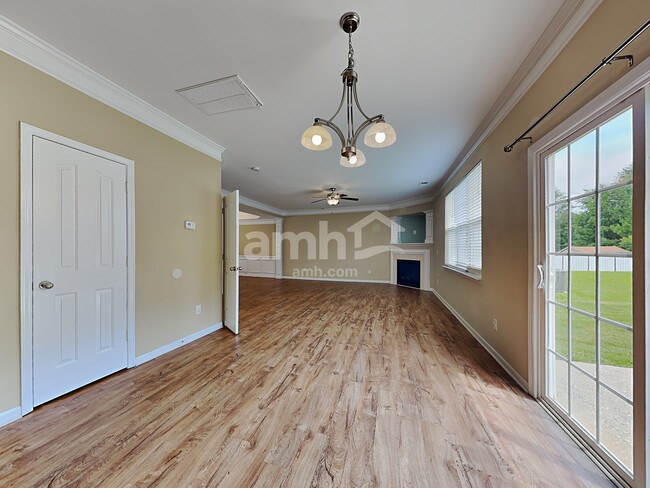 Photo - 104 Portland Falls Dr