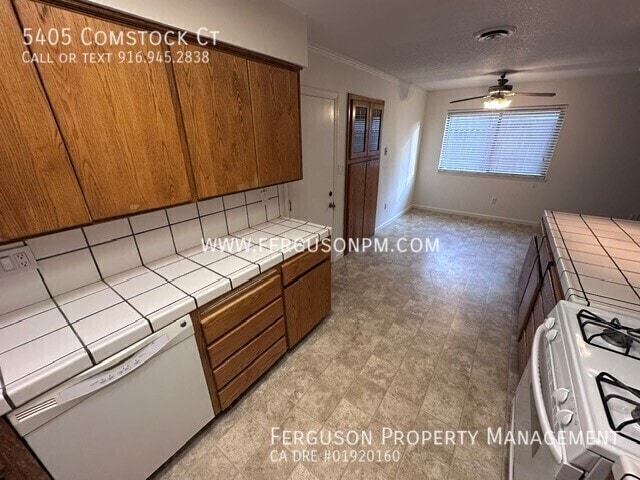 Photo - 5405 Comstock Ct