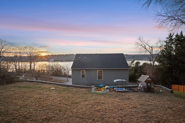 Photo - 611 Military Hwy