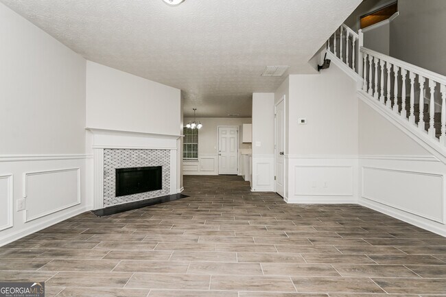 Photo - 4392 Chester Ln