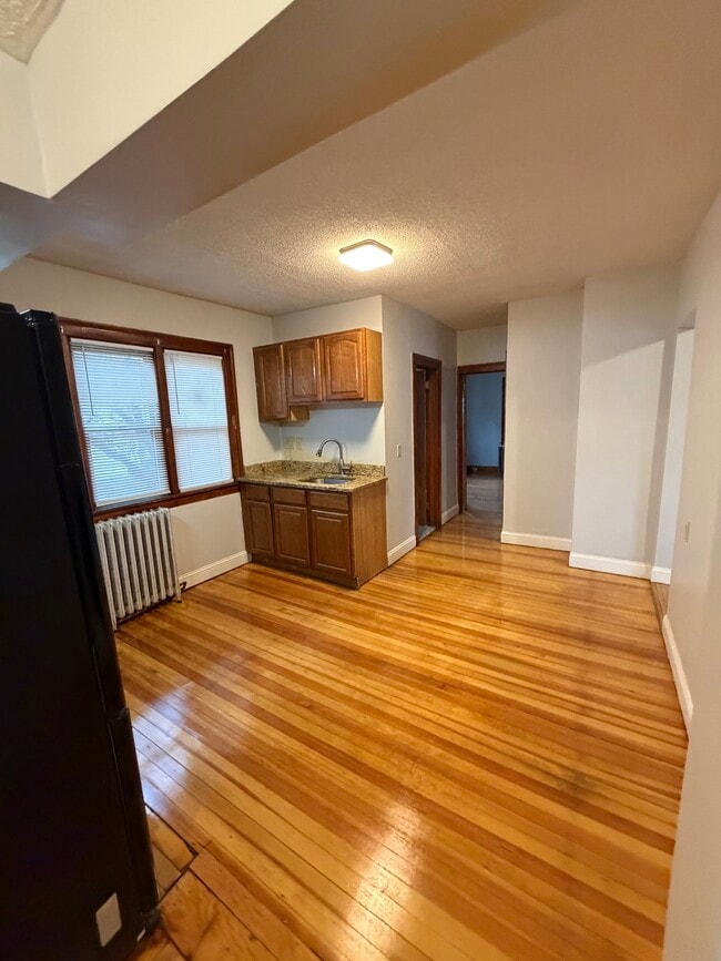 Photo - 23 Harbison Ave Unit Spacious 4 bed room 1 bath  2