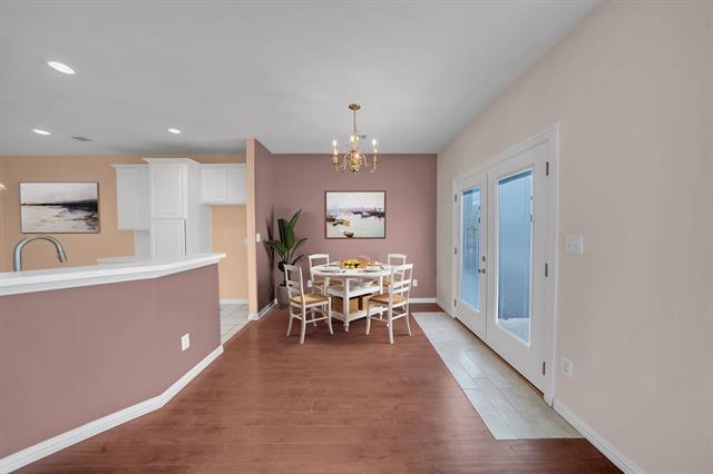 Photo - 908 Englewood Ln