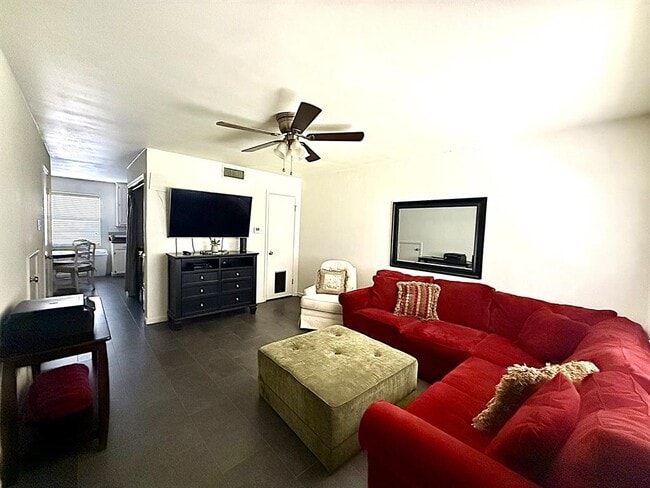 Building Photo - 1226 Baylor Ave Unit 104 Rental