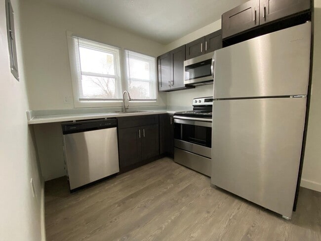 Photo - 213 Carroll Dr