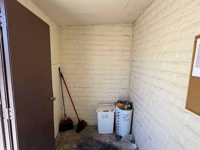 Photo - 2147 S Winstel Ave