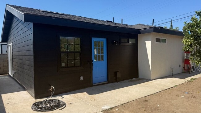 Building Photo - 1543 Delford Ave Rental