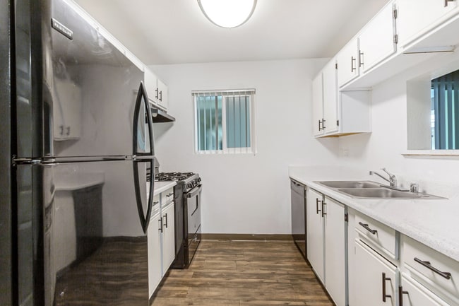 Photo - Magnolia City Lights Apartments