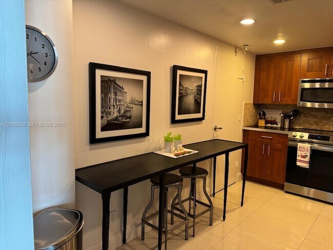 3801 S Ocean Dr Unit 15A