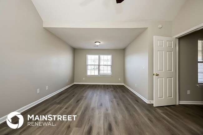 Photo - 7545 Broadhurst Dr