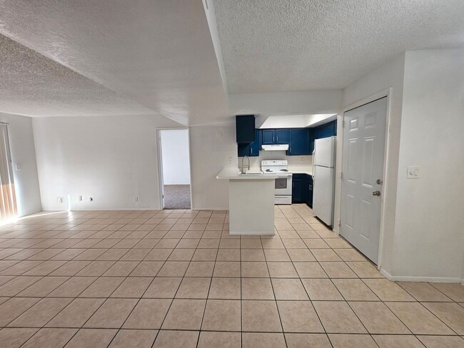Photo - $500 Off First Month! 2 Bed 2 Bath Condo Near Dobson & University with In-Unit W/D
