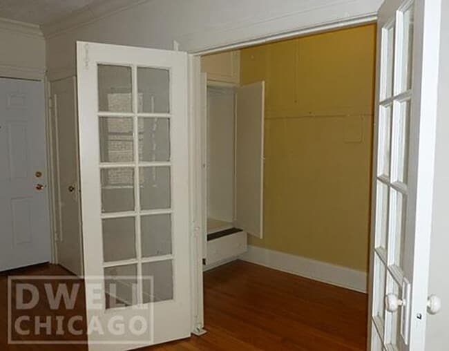 Photo - 2733 N Milwaukee Ave Unit S