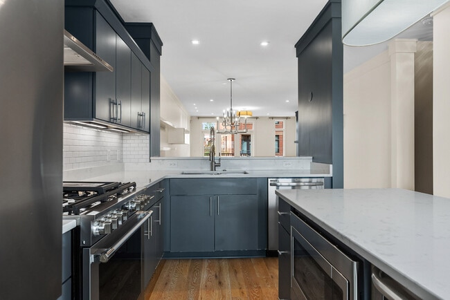 Photo - M West Unit 204