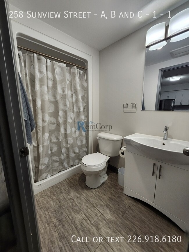 Photo - 258 Sunview St