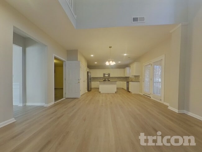 Photo - 1156 Madison Green Ln SW