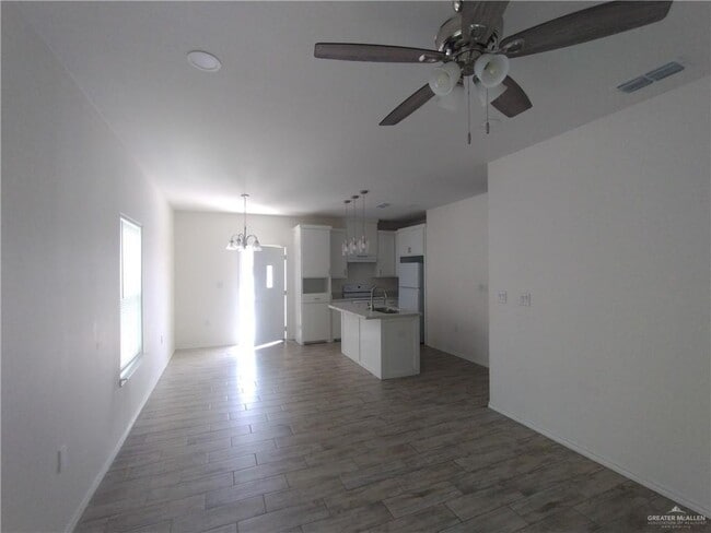 Photo - 16 Valley N Cir