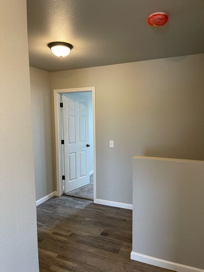 Photo - Spacious 3-bed 2.5 Bath - First Month Free!