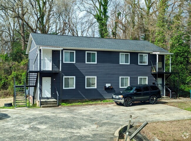 Building Photo - 1707 Rosetta Dr Unit C Rental