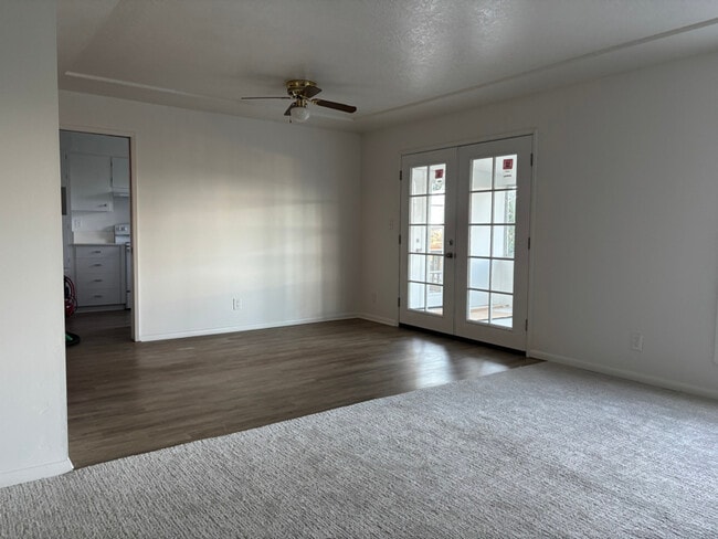 Photo - 2145 Webb St