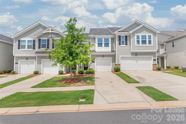 5612 Axil Ln