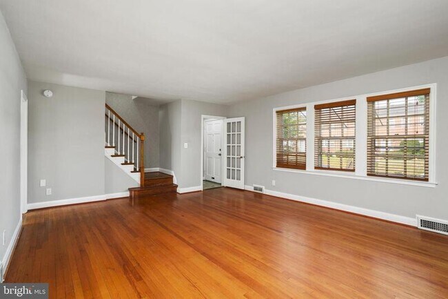 Photo - 1738 Glen Ridge Rd