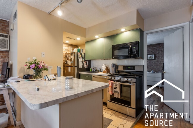 Photo - 715 W Diversey Pky Unit 6